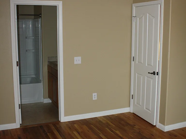 1456 Gibson Ave — Photo 12