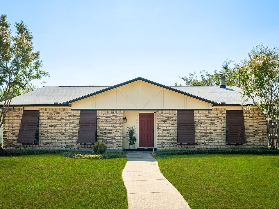1st image of 956 Lockhart Dr