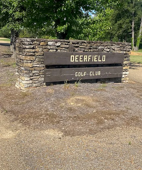 Entrance to Deerfield Club House