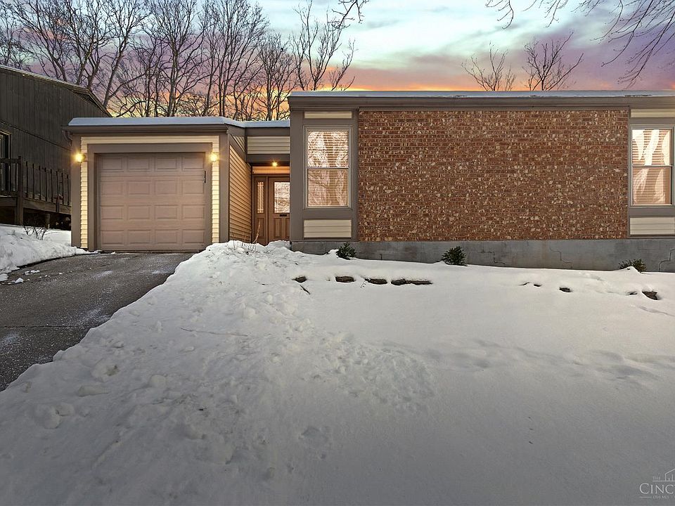 1st image of 7121 Woodridge Dr
