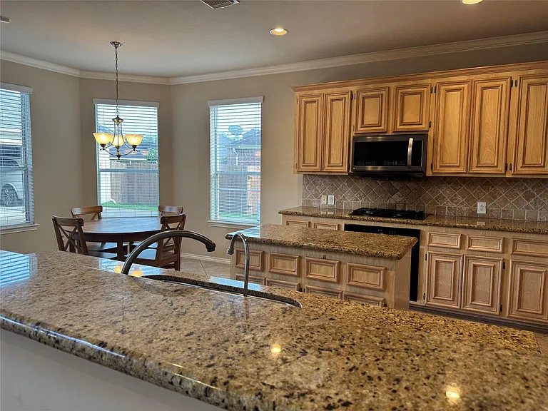 2311 Echo Harbor Dr — Photo 9