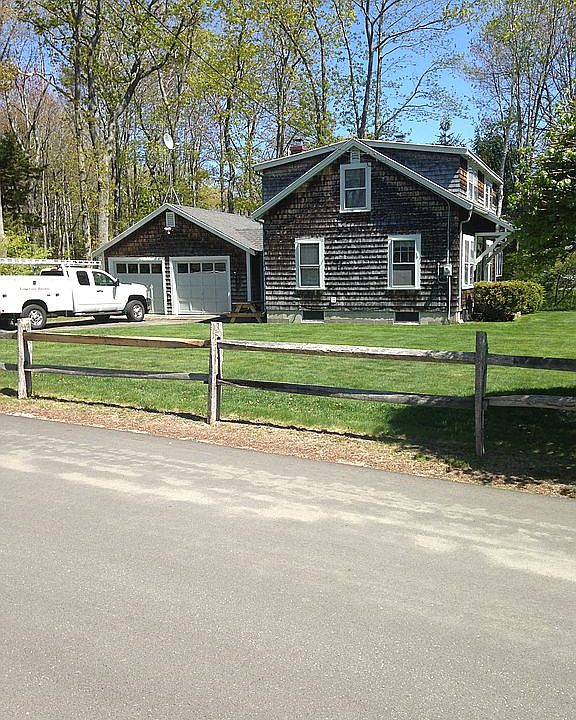 2nd image of 15 Edgewood Ave