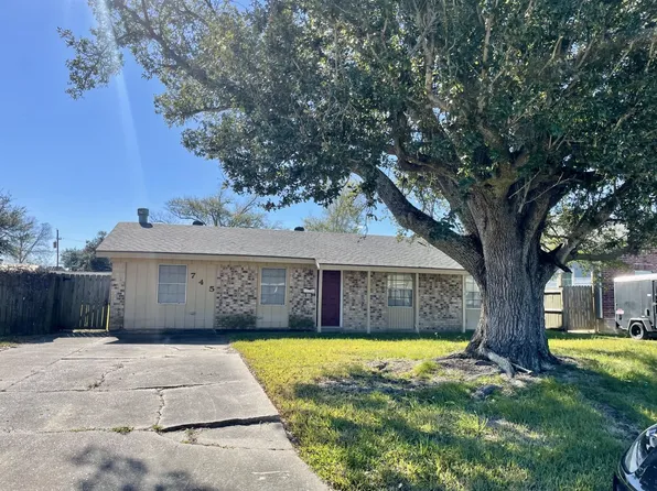 745 Morningside Dr, Lake Charles, LA 70605