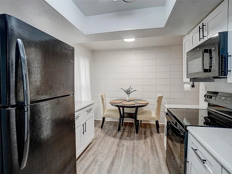 15219 Westminister Ave #B — Photo 4