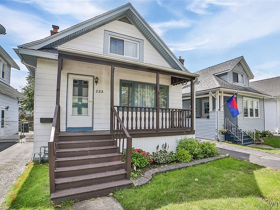 1st image of 233 Parkwood Ave
