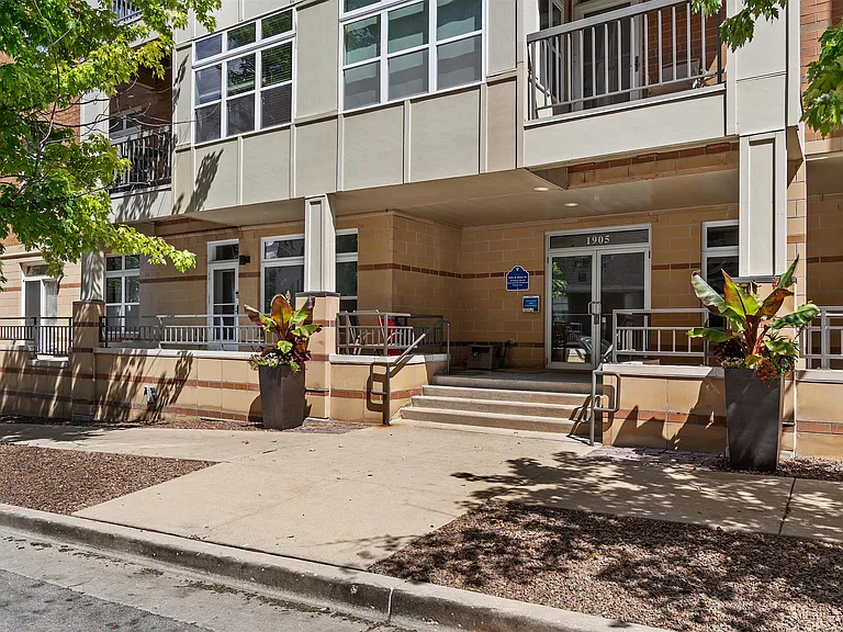 1905 N Water St #102 — Photo 35