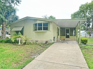 3128 Myakka River Rd, Tavares, FL 32778