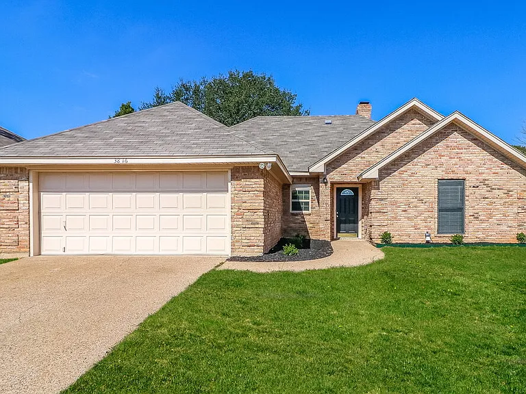 3816 Ashley Ln — Photo 1