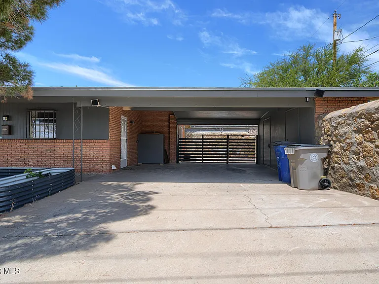 2927 Harrison Ave — Photo 7
