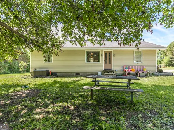 675 Burnett Rd, Byron, GA 31008