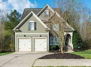 128 Bells Walk Ct, Holly Springs, NC 27540