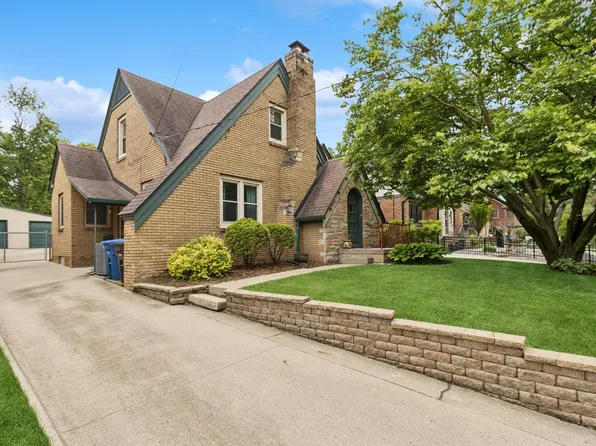 4312 Ashby Ave, Des Moines, IA 50310