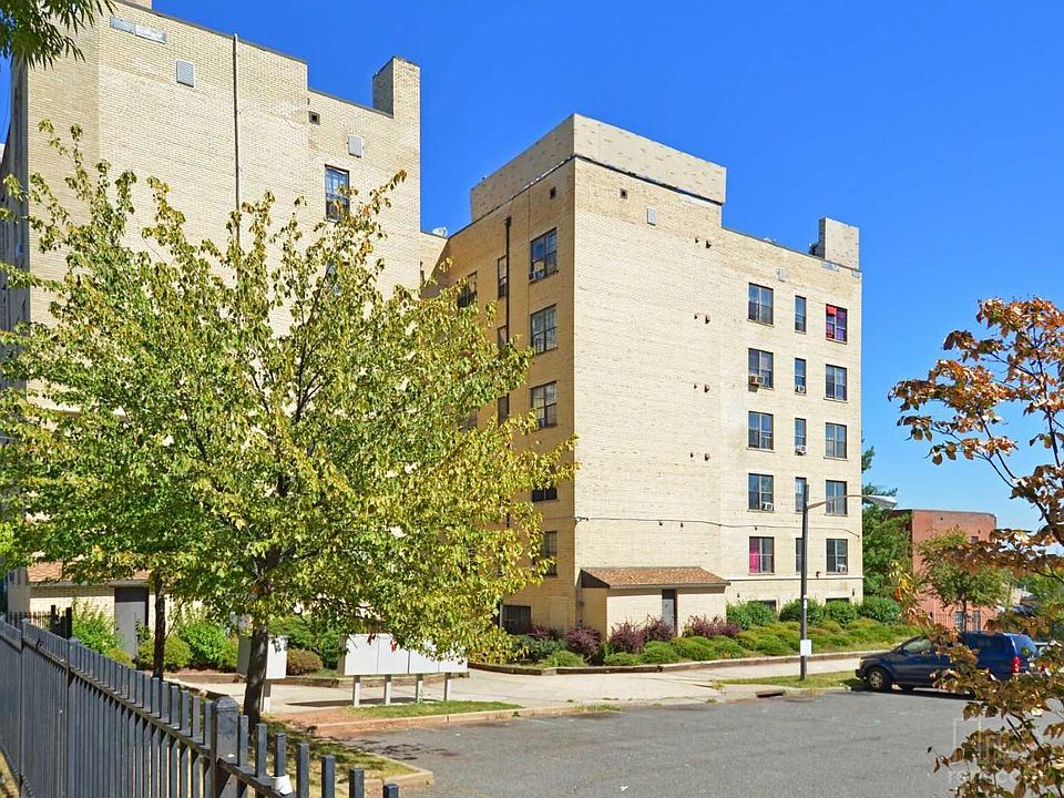 1st image of 10 Osborne Ter APT 1J