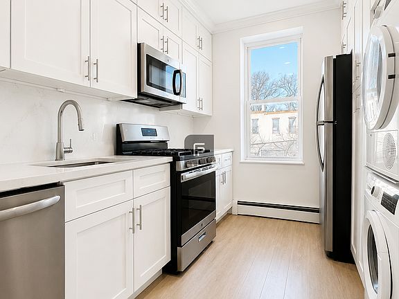 2nd image of 629 45th St #2A