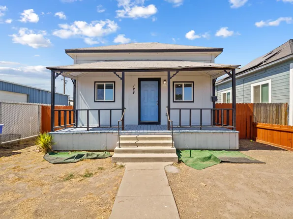 124 E 4th Street, Hanford, CA 93230