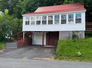 1 Bacon St, Springfield, VT 05156