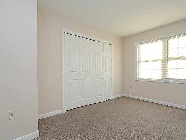 51-53 Winthrop St #R — Photo 28