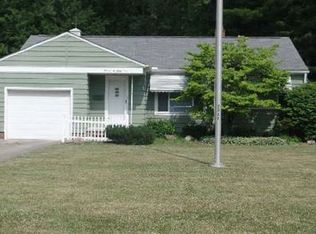 2281 Walter Rd, Westlake, OH 44145