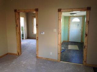 1406 Espy St, Benton, IL 62812