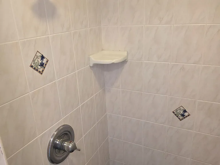 2120 Clement St — Photo 15