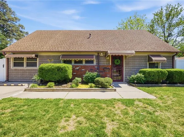 722 Red Mill Rd, Norfolk, VA 23502