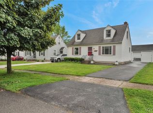 102 Princeton Ct, Cheektowaga, NY 14225