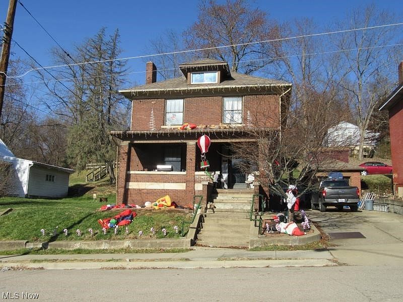 1st image of 987 Marietta St