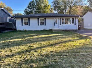 4709 Prairie Ave, McHenry, IL 60050