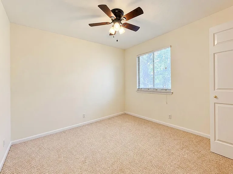 1841 Greening Way — Photo 21