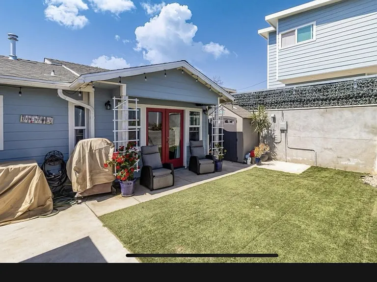 2840 Olive St — Photo 12