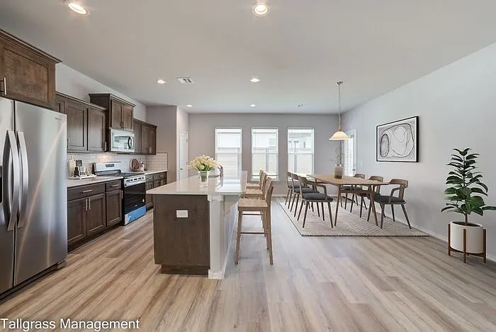 6525 S Aster Pl — Photo 2