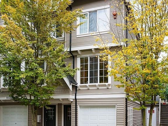 2nd image of 18283 NE 97th Way Unit 104