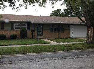 17049 Community St, Lansing, IL 60438