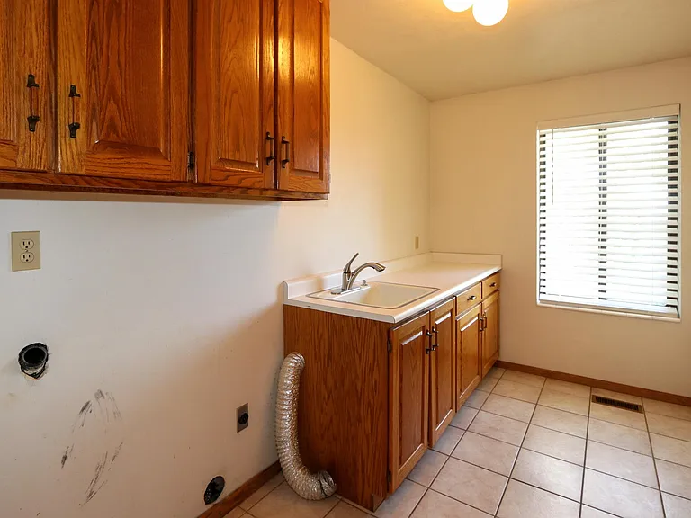 10729 S Maple Hill Cir — Photo 20