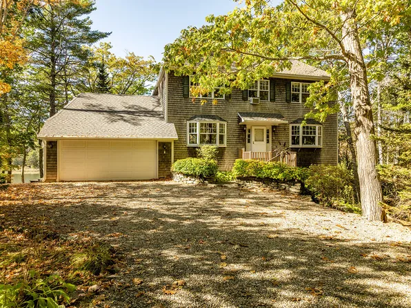 19 Lily Pond Drive, Camden, ME 04843