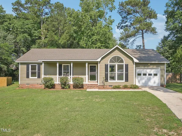 6712 Potters Ct, Fayetteville, NC 28314