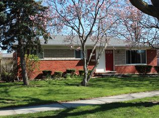 2981 Parliament Dr, Troy, MI