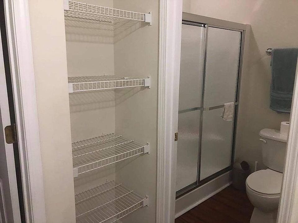 1st image of 120 Lauren Wood Cir