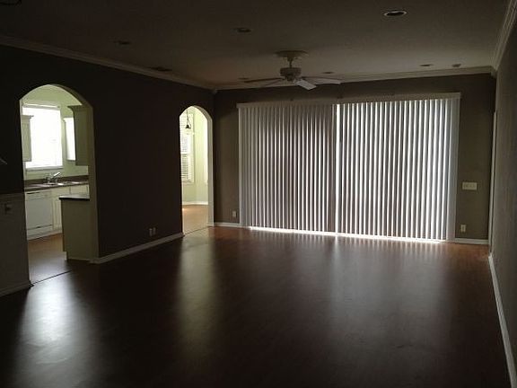4th image of 3177 Bellflower Way