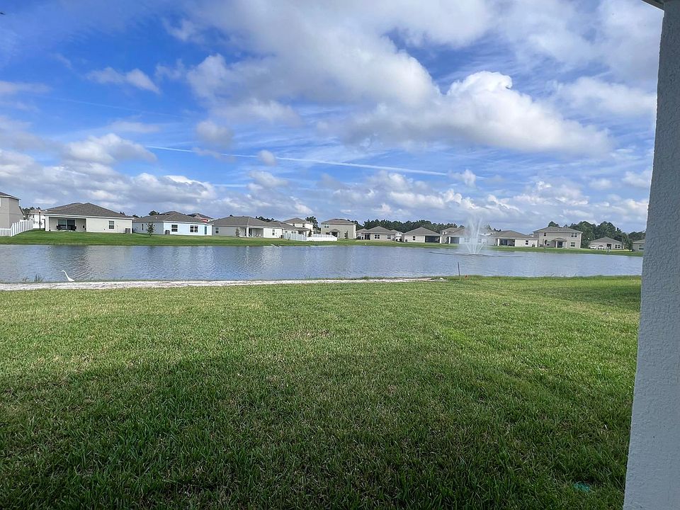 1st image of 430 Pine Tree Dr