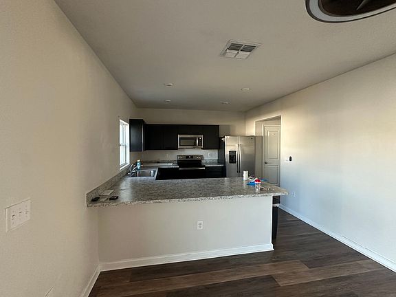 3rd image of 1429 Feather Ln