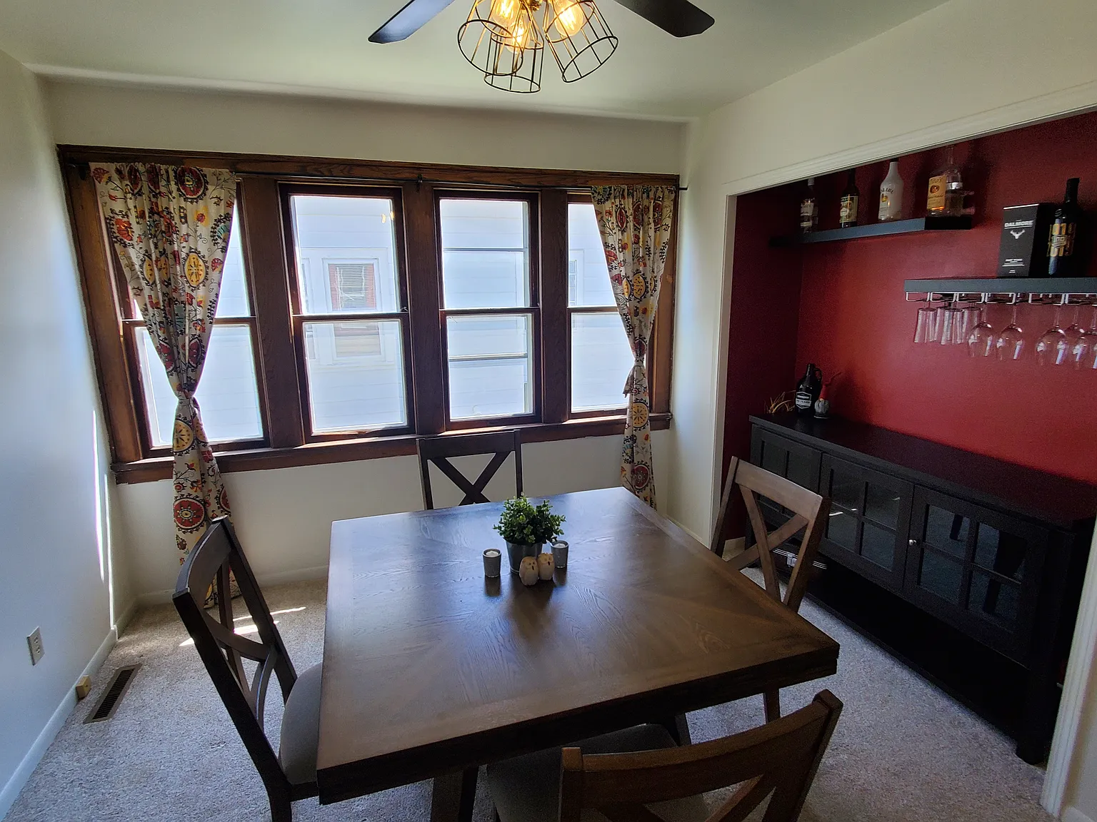Gorgeous 3bed/2bath West Allis Sf Home — Photo 2