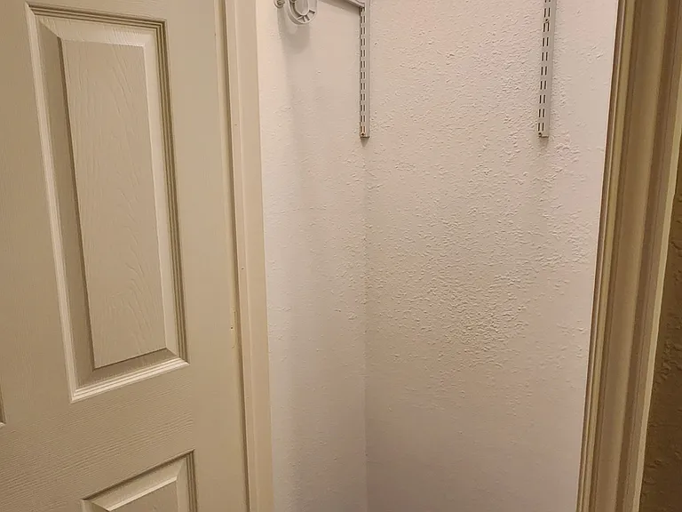 2506 Roy Cir — Photo 22