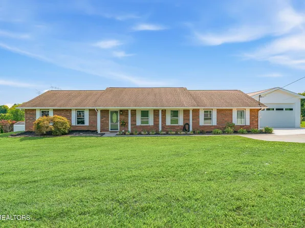 9220 Slade Dr, Knoxville, TN 37931