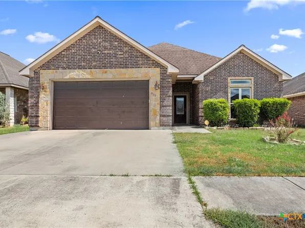 615 Mason Cir, Victoria, TX 77904