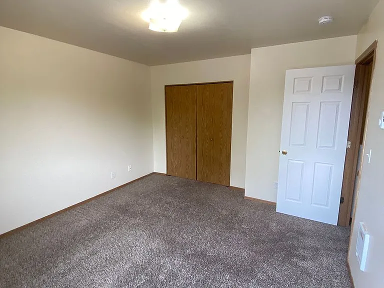 855-875 Concord St NE #4080 — Photo 9