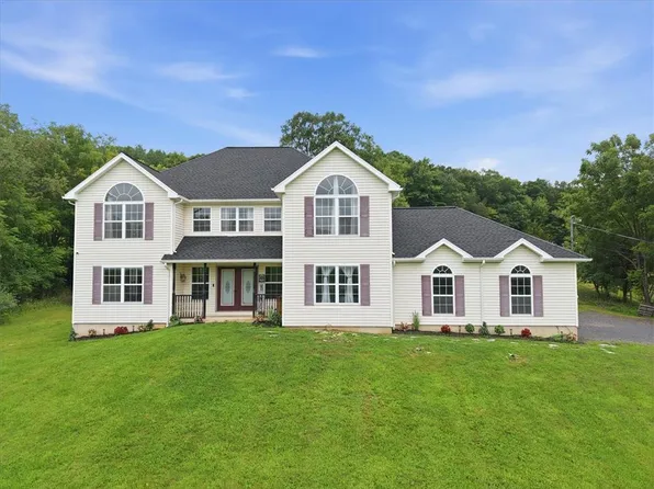 387 Blue Ridge Rd, Saylorsburg, PA 18353