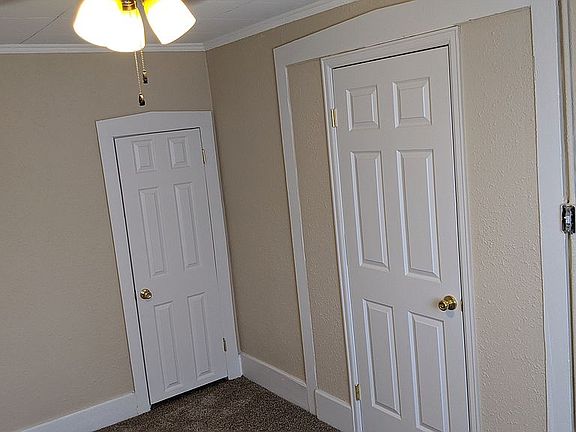 4th image of 510 Bellevue Pl