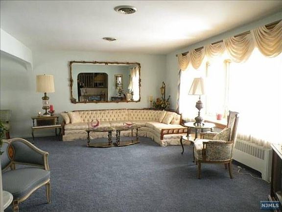 Call Ronnie 201.574.3383