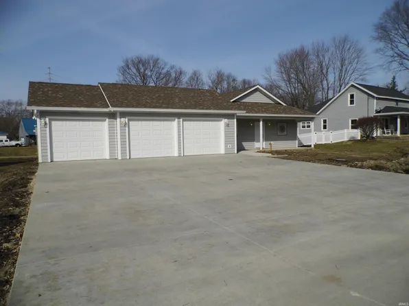 109 Packett Ave, Delphi, IN 46923